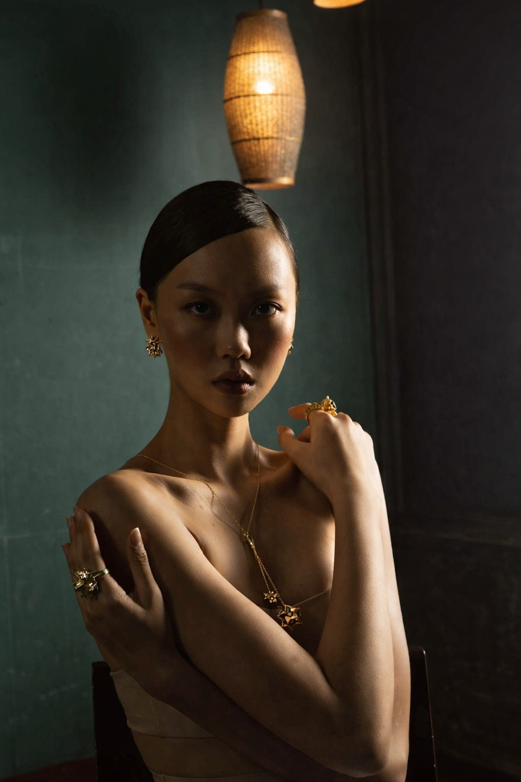 Stellated Stud Diamond and 18k Gold Earring