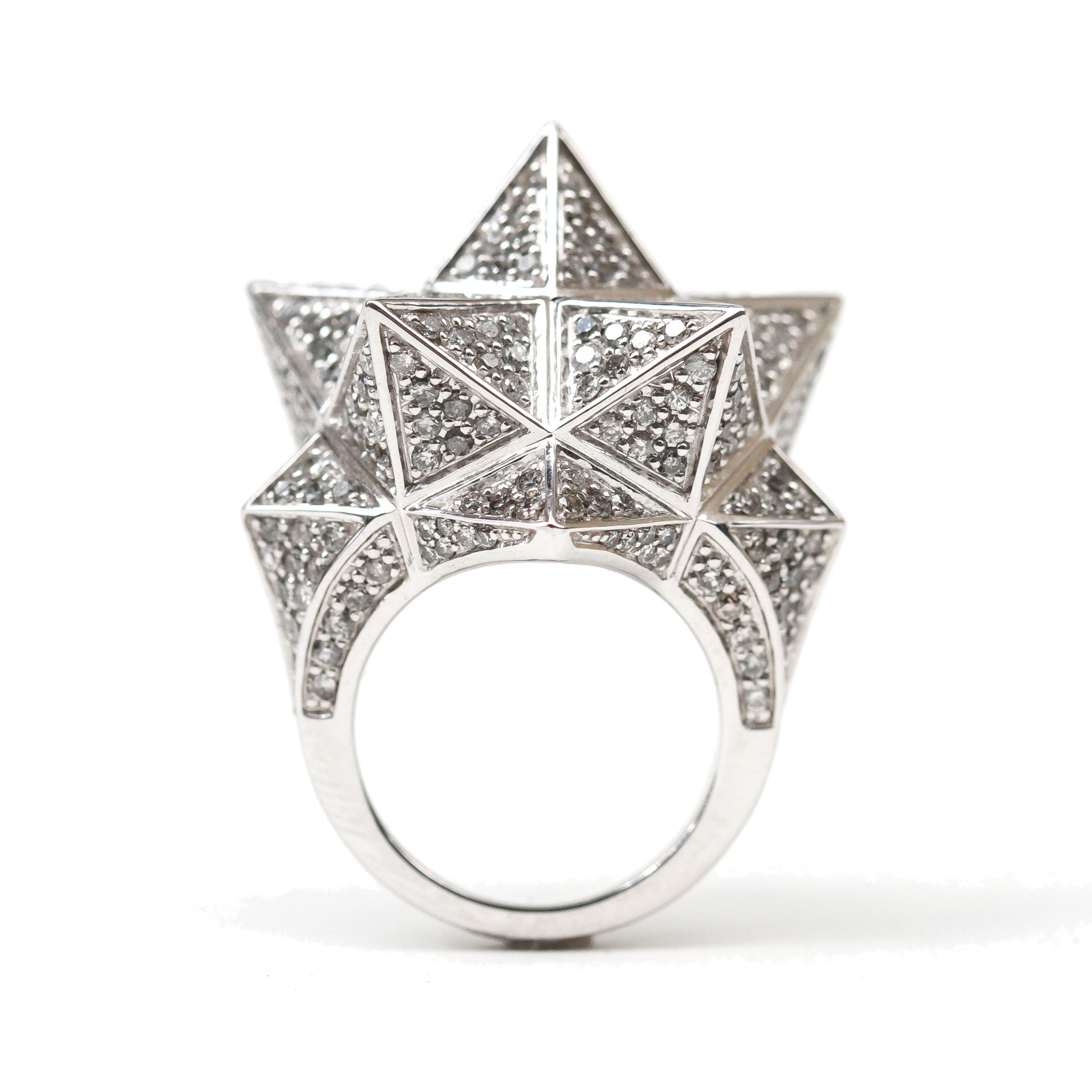 Tetra Star Ring in 18k White Gold and Gray Diamonds