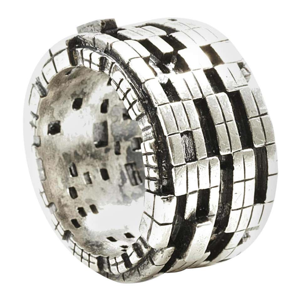 Bitcoin Blockchain Two Part Ring