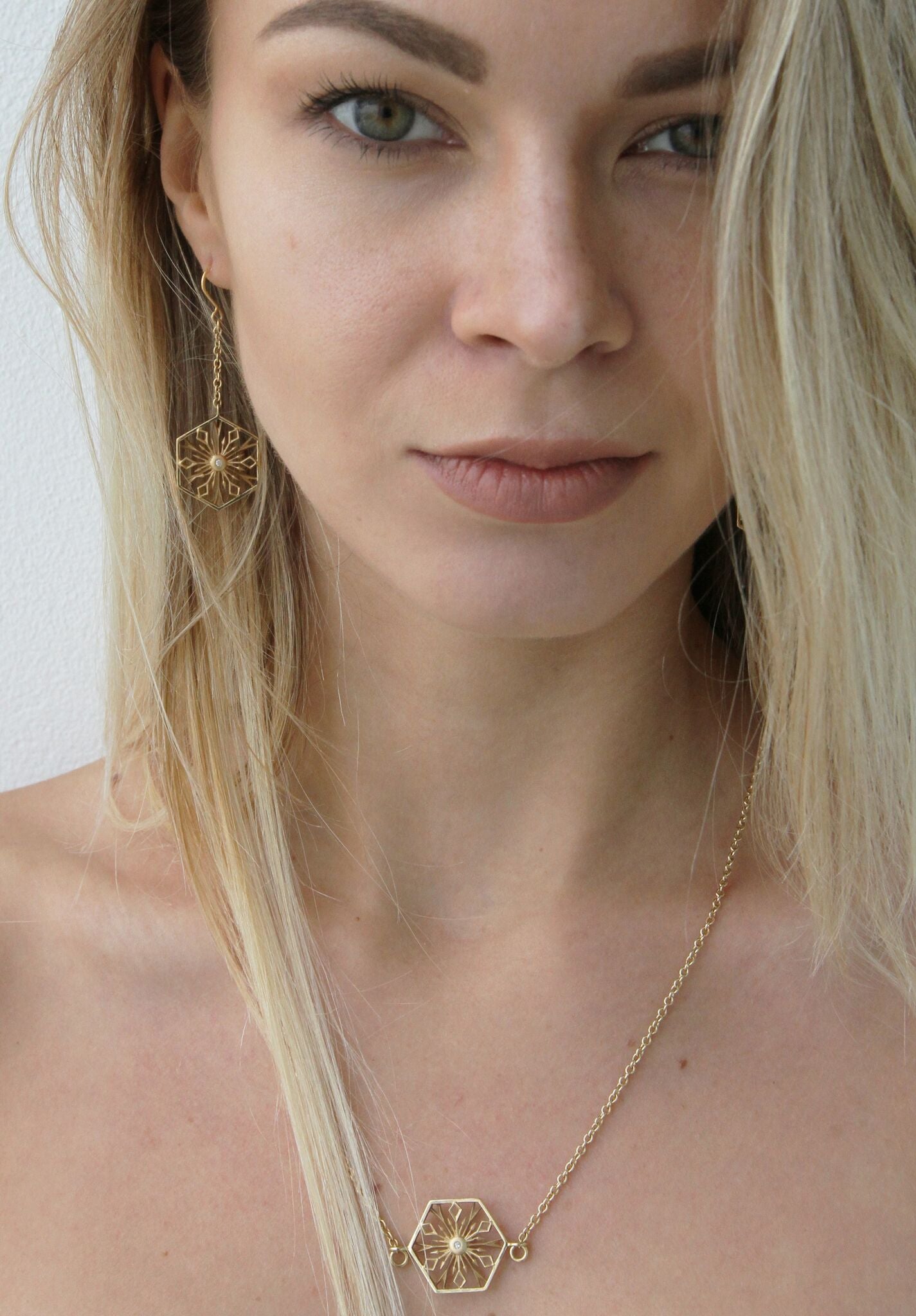 Snowflakes Romance Gold Necklace - John Brevard