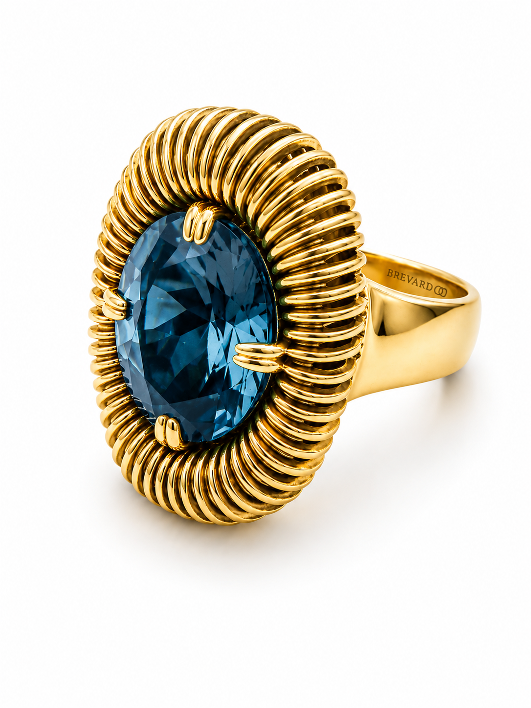 FABRI Blue Sapphire Ring — 18K Yellow Gold