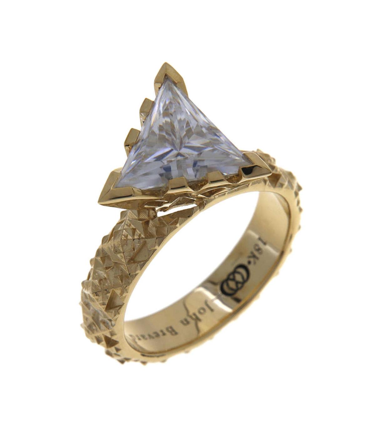 Trident 18K Gold Ring