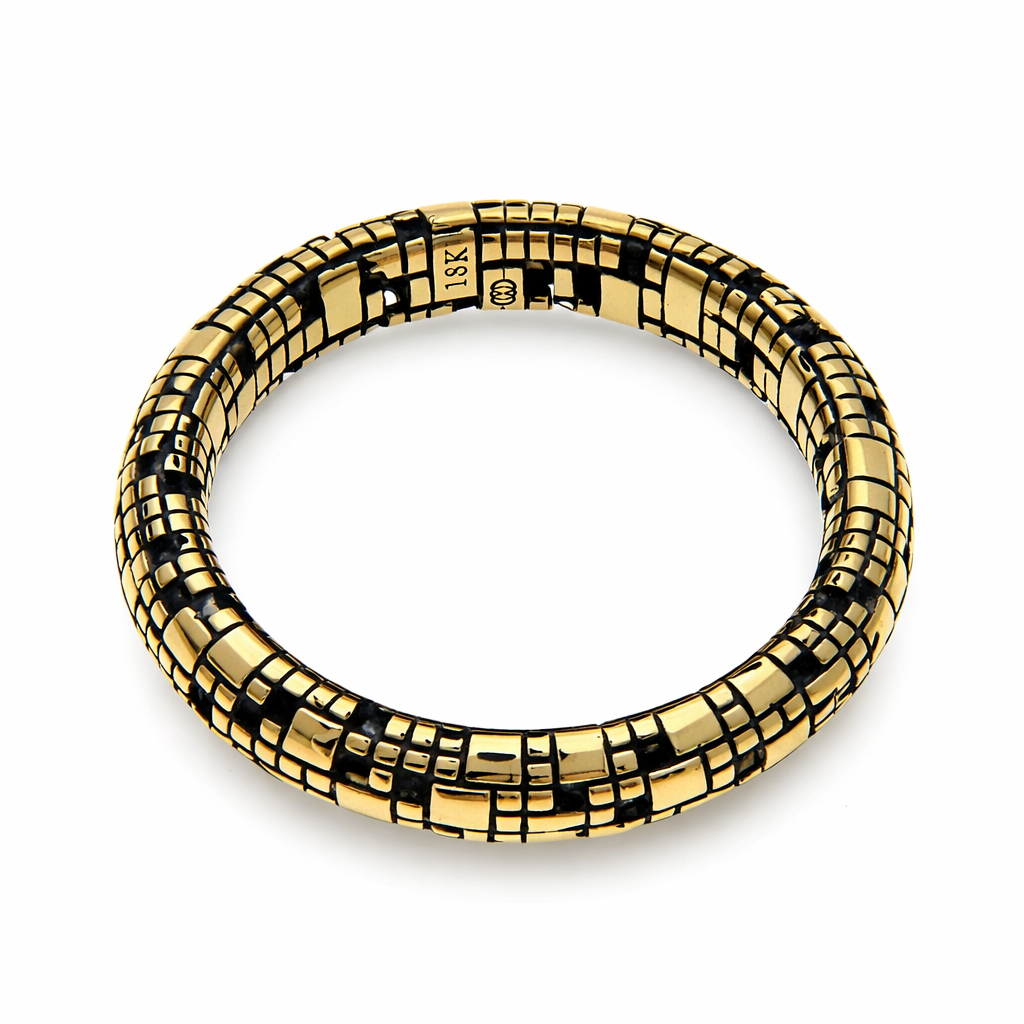 Orthofract 18K Band Ring